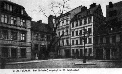 Carte postale : ALT-BERLIN : Der Jüdenhof
LE VIEUX BERLIN : la Cour aux Juifs