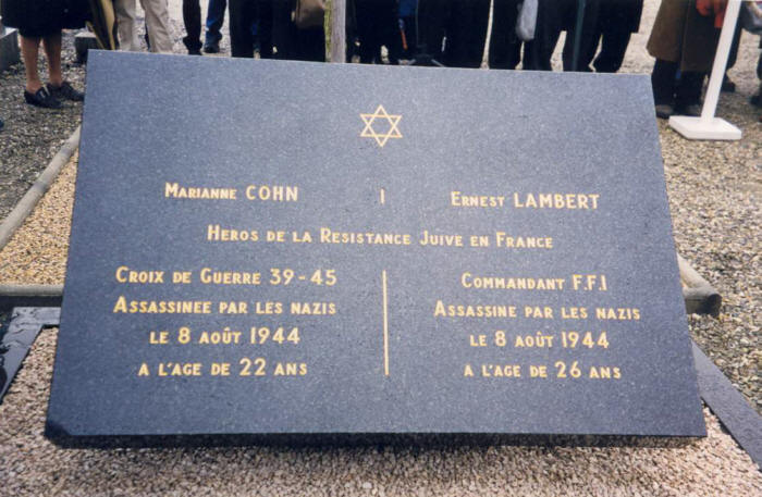 Stèle en l'honneur d'Ernest Lambert, dans le cimetière de Grenoble.