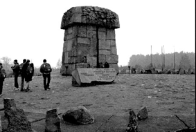  Le Mémorial de Treblinka, à l'emplacement du camp